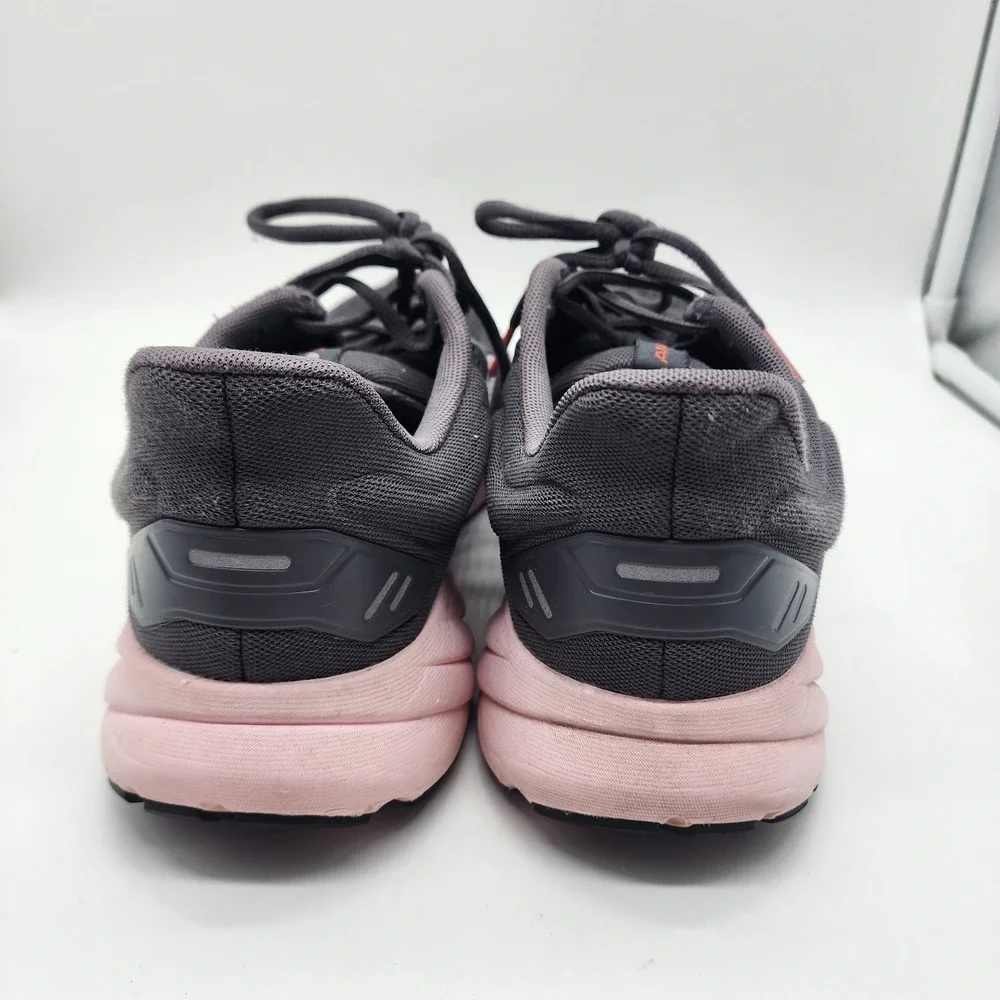 Brooks anthem running